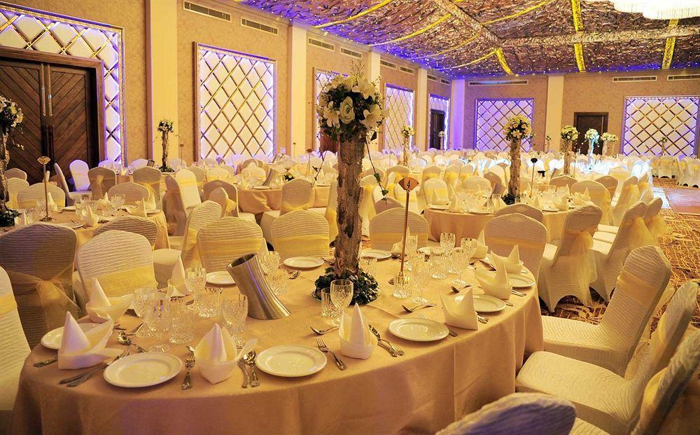 Onreech Hotel Seeduwa Luaran gambar